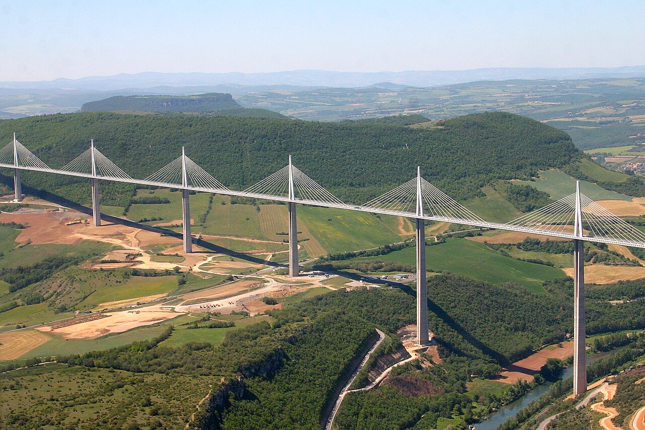 Aire du viaduc de Millau
