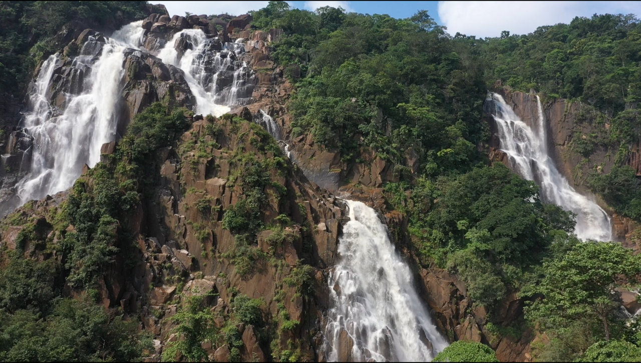 Lodh Waterfalls